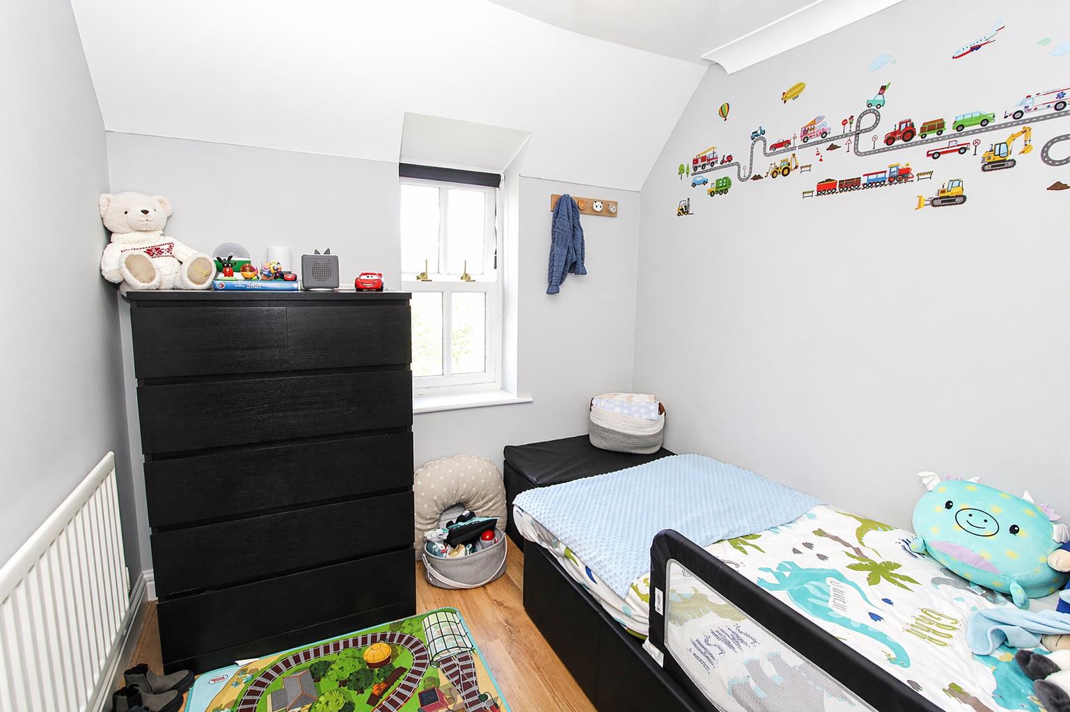 6 Kempton Lodge, 21 Church Paddock Court, Wallington